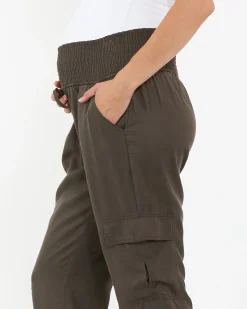 Tencel Off Duty Cargo Pant Chocolate
